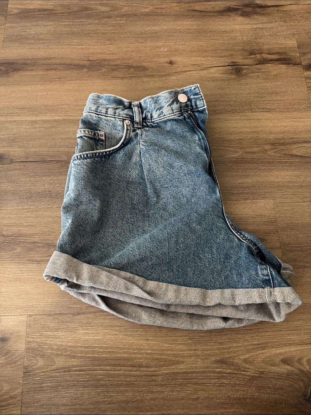 We The Free Danni Shorts. Size Medium - Picture 3 of 6